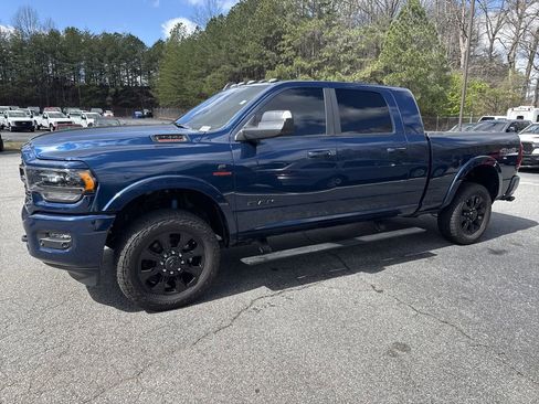 Used 2022 RAM 2500 Limited w/ Night Edition image 4