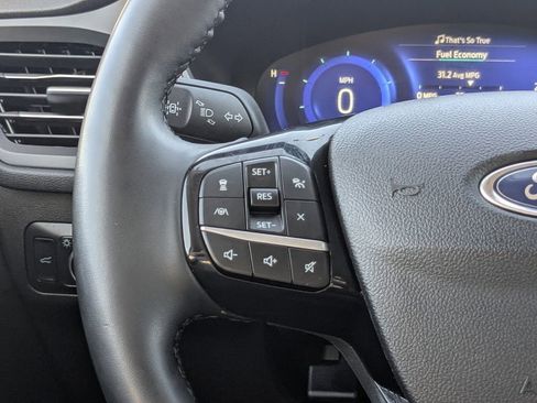 Used 2022 Ford Escape SEL w/ Technology Package image 28