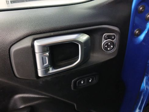 Used 2021 Jeep Wrangler Unlimited Sport image 6