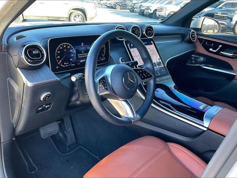 Used 2024 Mercedes-Benz GLC 300 image 14