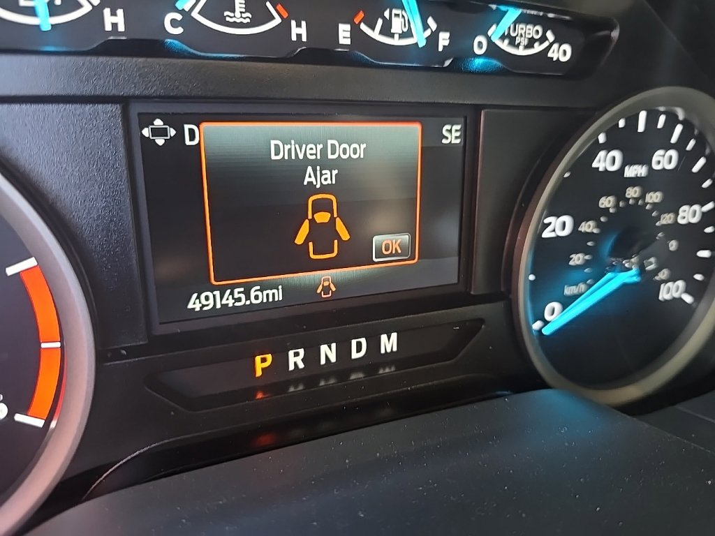 Used 2022 Ford F250 XLT w/ XLT Premium Package AWD/4WD image 5