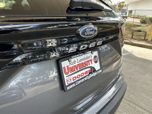 Used 2023 Ford Edge SEL image 16