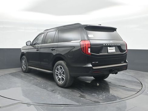 New 2025 Ford Expedition Active image 22