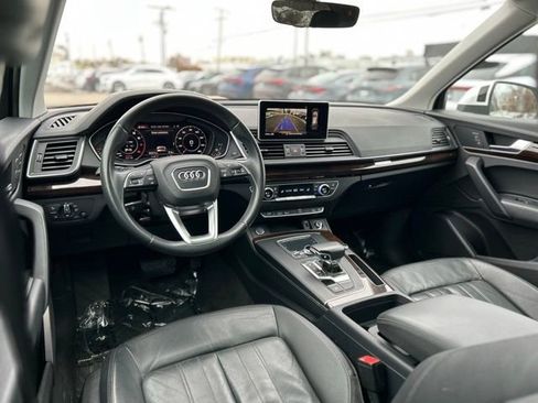 Used 2018 Audi Q5 2.0T Premium Plus w/ Premium Plus Package image 19