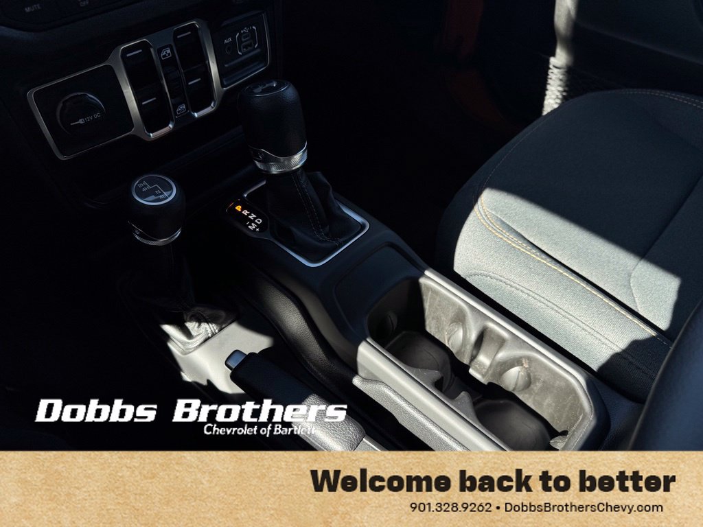 Used 2025 Jeep Wrangler Unlimited Sport AWD/4WD image 27