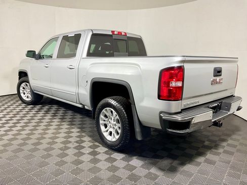 Used 2017 GMC Sierra 1500 SLE w/ SLE Value Package AWD/4WD image 12