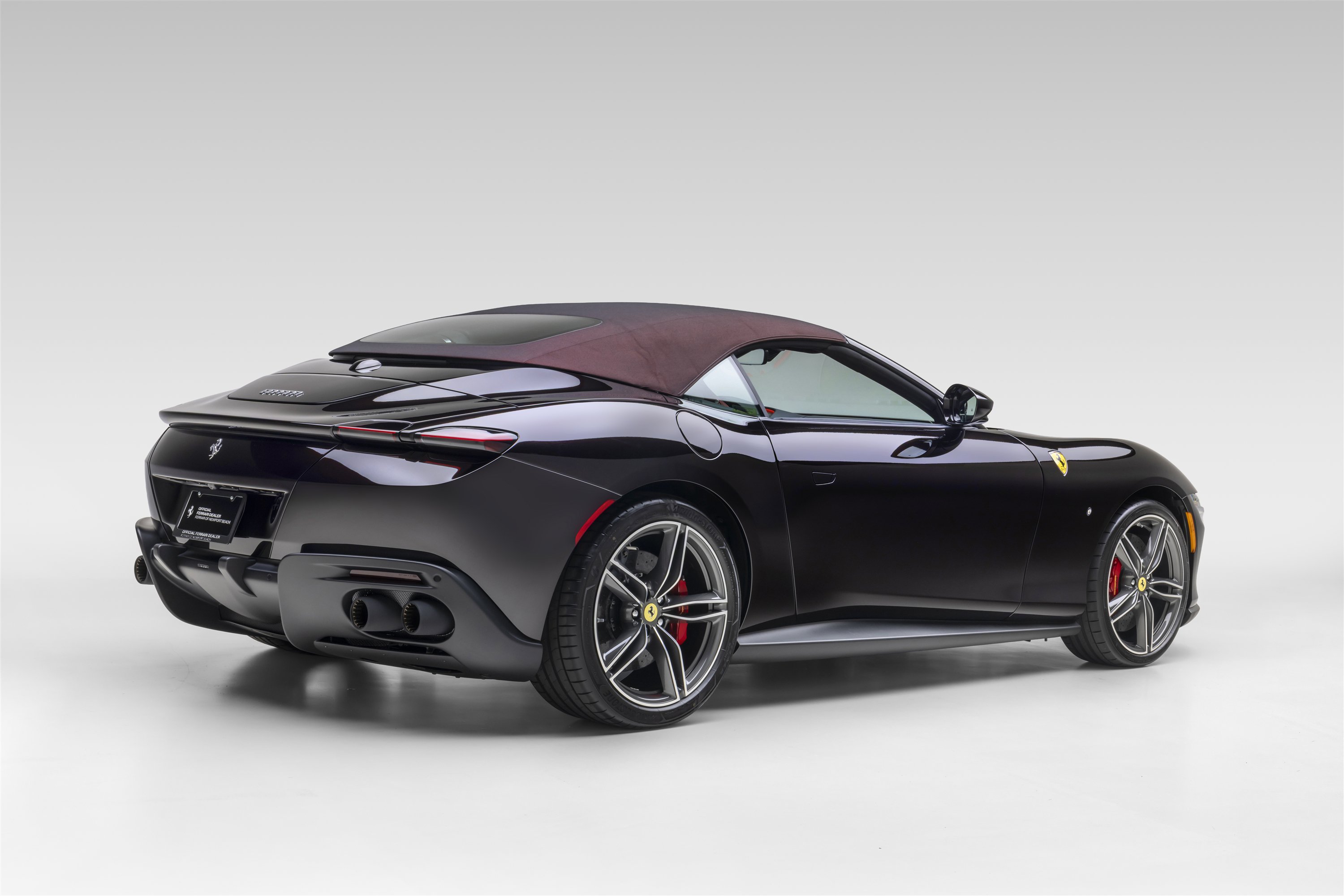 Certified 2026 Ferrari Roma Spider RWD image 8