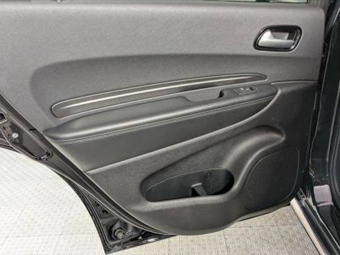 Used 2024 Dodge Durango SXT image 12