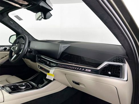 New 2026 BMW X5 xDrive40i w/ M Sport Package image 27