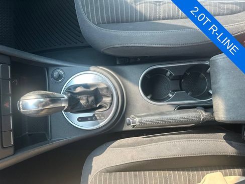 Used 2014 Volkswagen Beetle R-Line FWD image 23