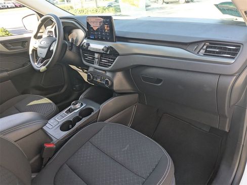 Used 2025 Ford Escape Active image 32