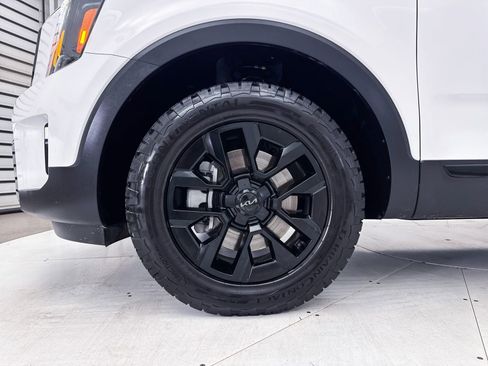 Used 2025 Kia Telluride SX Prestige X-Pro AWD/4WD image 18