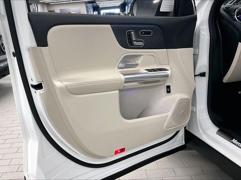 Certified 2025 Mercedes-Benz GLA 250 4MATIC image 15