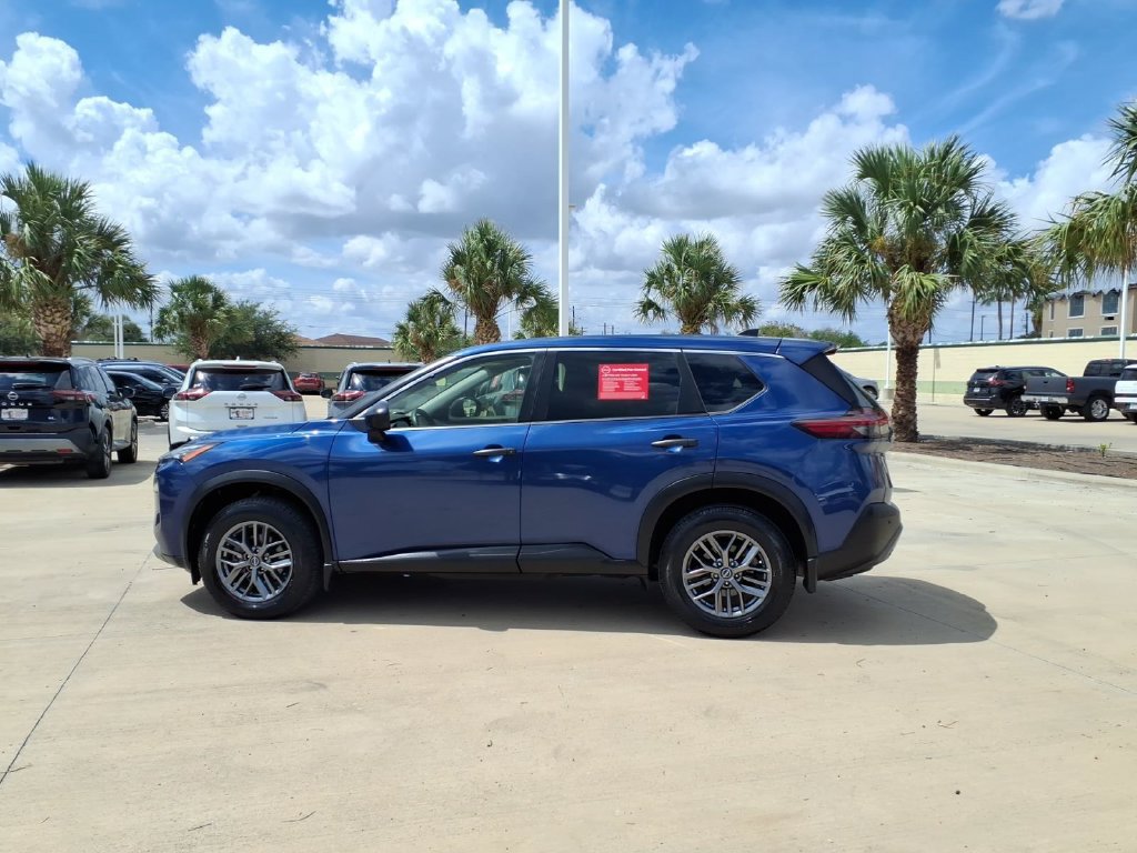 Used 2023 Nissan Rogue S FWD image 2