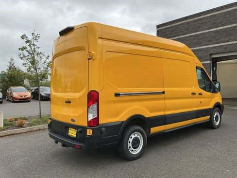 Used 2019 Ford Transit 250 148 High Roof RWD image 4