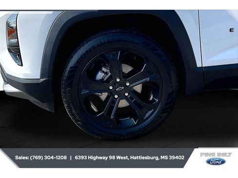 Used 2025 Chevrolet Equinox LT w/ Safety and Technology Package AWD/4WD image 7