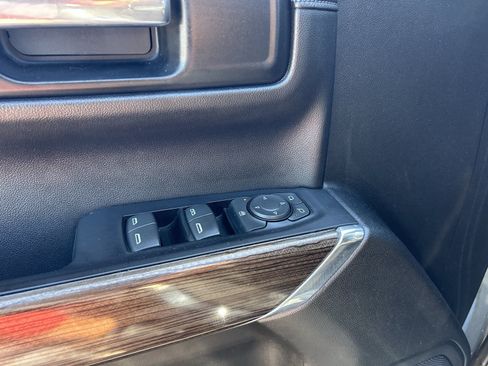 Used 2020 Chevrolet Silverado 1500 LT w/ All-Star Edition image 12