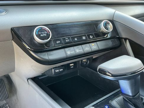 Used 2021 Hyundai Elantra SEL w/ Cargo Package FWD image 22