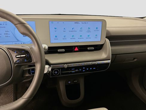 Used 2024 Hyundai Ioniq 5 SEL image 26