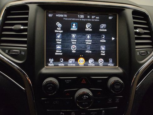 Used 2016 Jeep Grand Cherokee Limited w/ Luxury Group II AWD/4WD image 25