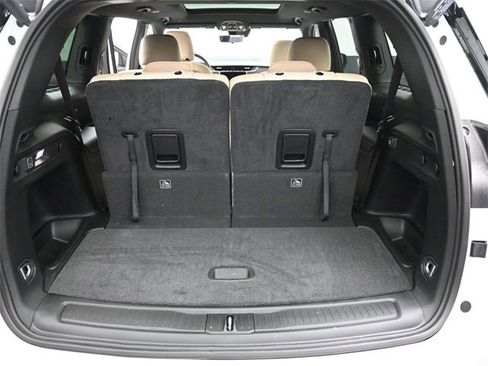 Used 2025 Jeep Grand Cherokee L Limited w/ Luxury Tech Group II image 20