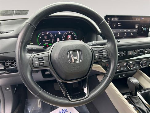 Used 2023 Honda Accord EX-L image 12