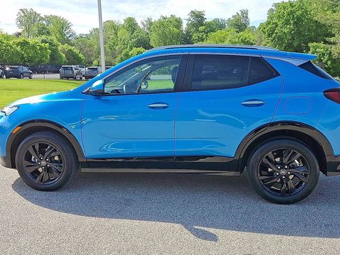 Used 2025 Buick Encore GX Sport Touring w/ Comfort Package FWD image 5