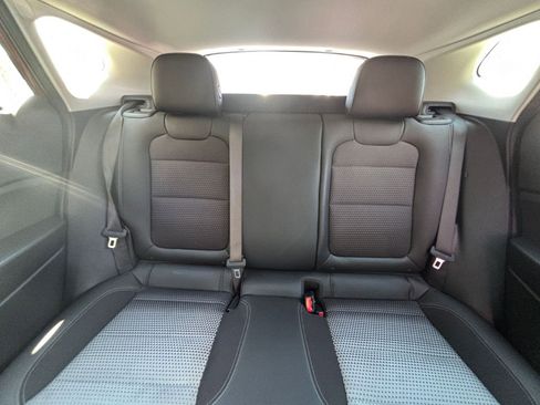 Used 2025 Chevrolet Trax LT w/ LT Convenience Package FWD image 39