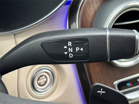 Used 2022 Mercedes-Benz GLC 300 image 40