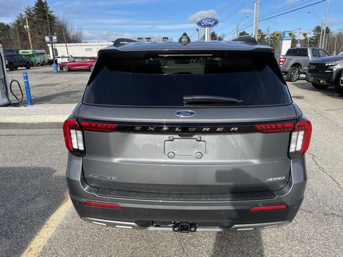 New 2026 Ford Explorer Active w/ Active Comfort Package image 5