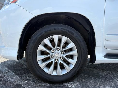 Used 2016 Lexus GX 460 w/ Premium Package AWD/4WD image 29