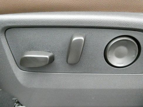 New 2026 Chevrolet Suburban High Country image 26