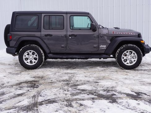 Used 2021 Jeep Wrangler Unlimited Islander image 2
