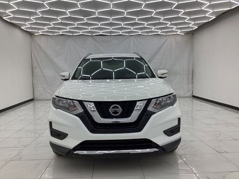 Used 2019 Nissan Rogue SV image 5