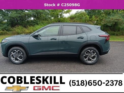 New 2025 Chevrolet Trax LT w/ Driver Confidence Package image 7