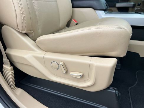 Used 2019 Ford F350 Lariat w/ Chrome Package image 23