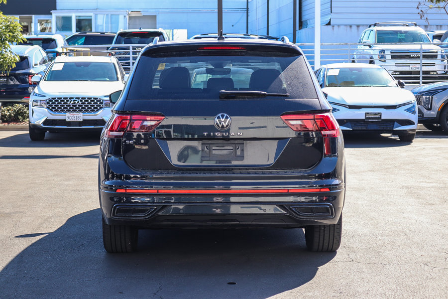 Used 2022 Volkswagen Tiguan SE R-Line FWD image 8