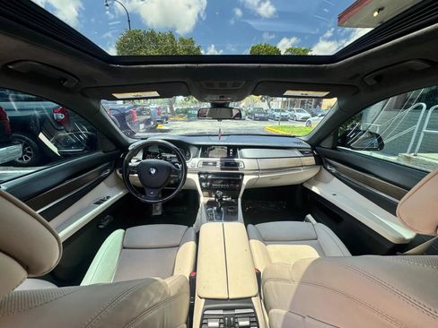 Used 2015 BMW 750i RWD image 15