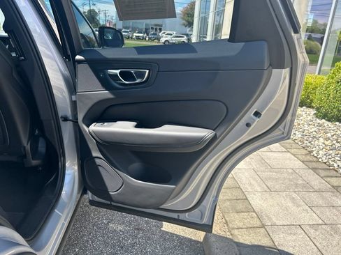 Used 2025 Volvo XC60 B5 Plus AWD/4WD image 13