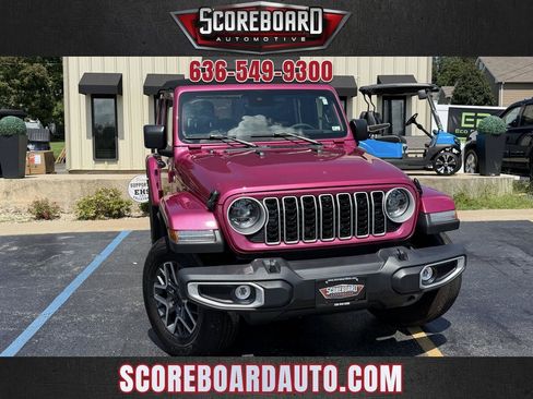 Used 2024 Jeep Wrangler Unlimited Sahara w/ Technology Group AWD/4WD image 1