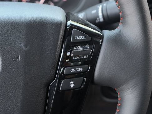 Used 2025 Nissan Frontier PRO-4X w/ Pro Convenience Package AWD/4WD image 23