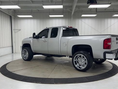 Used 2011 Chevrolet Silverado 2500 LTZ w/ LTZ Plus Package image 6