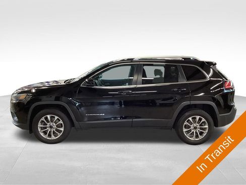 Used 2019 Jeep Cherokee Latitude Plus AWD/4WD image 3