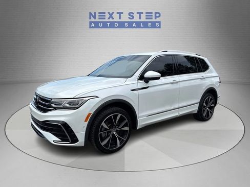 Used 2022 Volkswagen Tiguan SEL R-Line AWD/4WD image 3