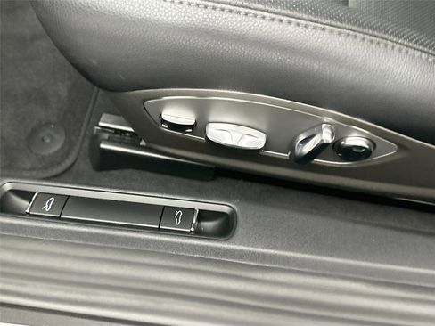 Used 2024 Porsche 718 Cayman RWD image 28