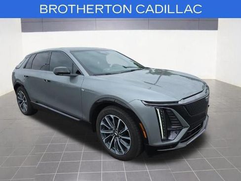 Certified 2024 Cadillac Lyriq Sport AWD/4WD image 4