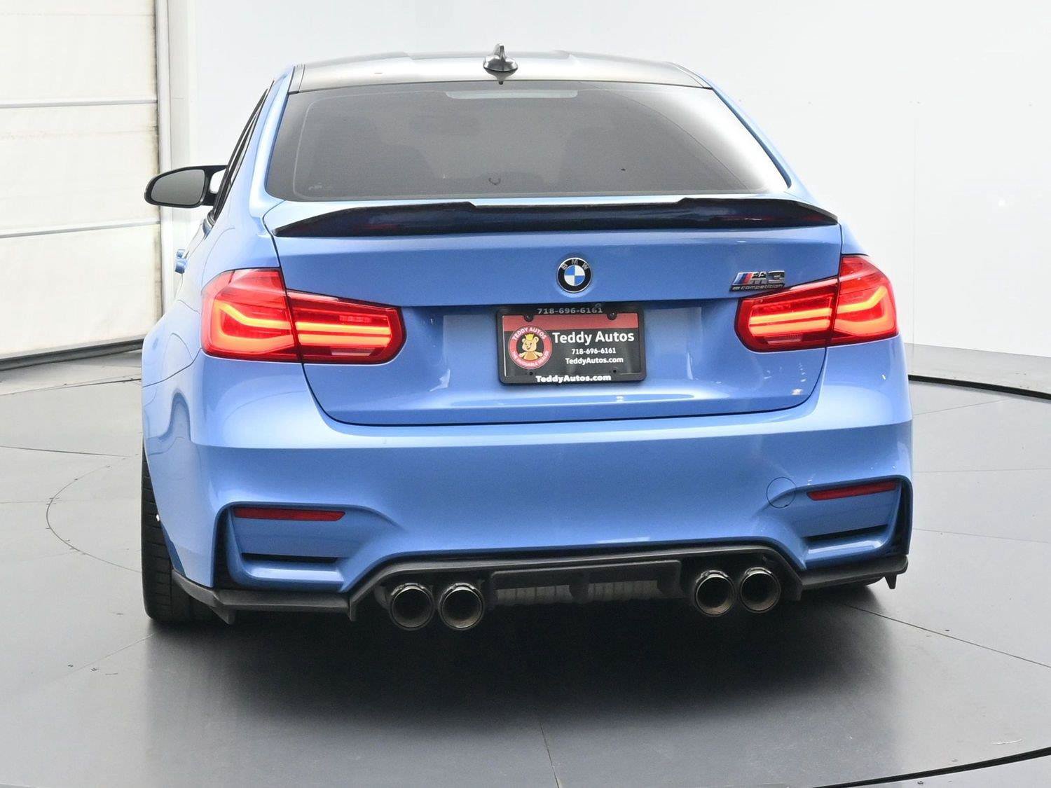 Used 2018 BMW M3 RWD image 32