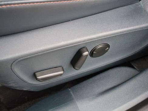 Used 2023 Ford Maverick Lariat w/ Lariat Luxury Package FWD image 3