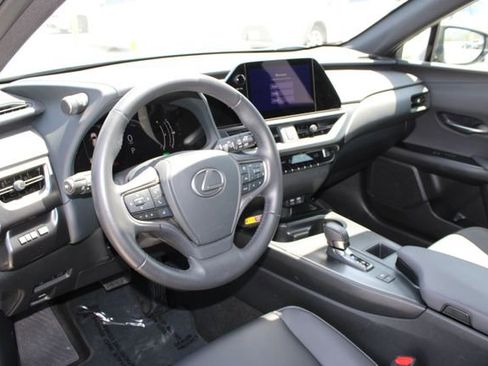 Used 2025 Lexus UX 300h FWD image 12