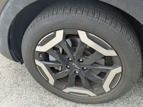 Used 2023 Kia Telluride S AWD/4WD image 21